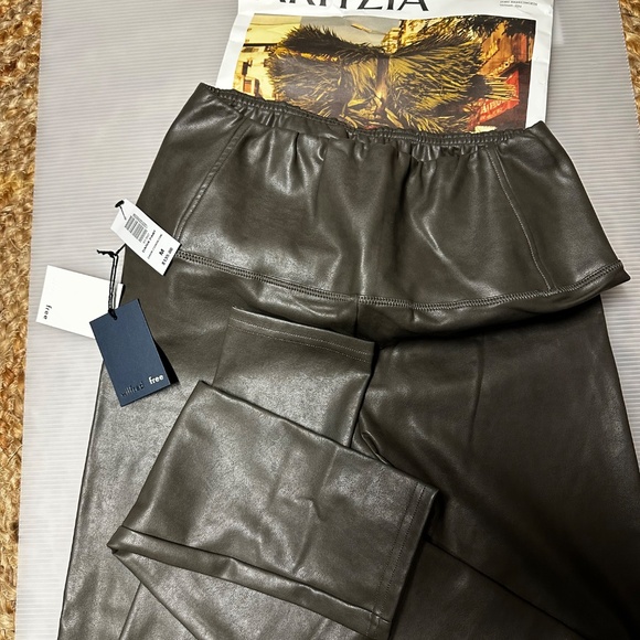 Legging Wilfred Free Aritzia - Picture 8 of 8
